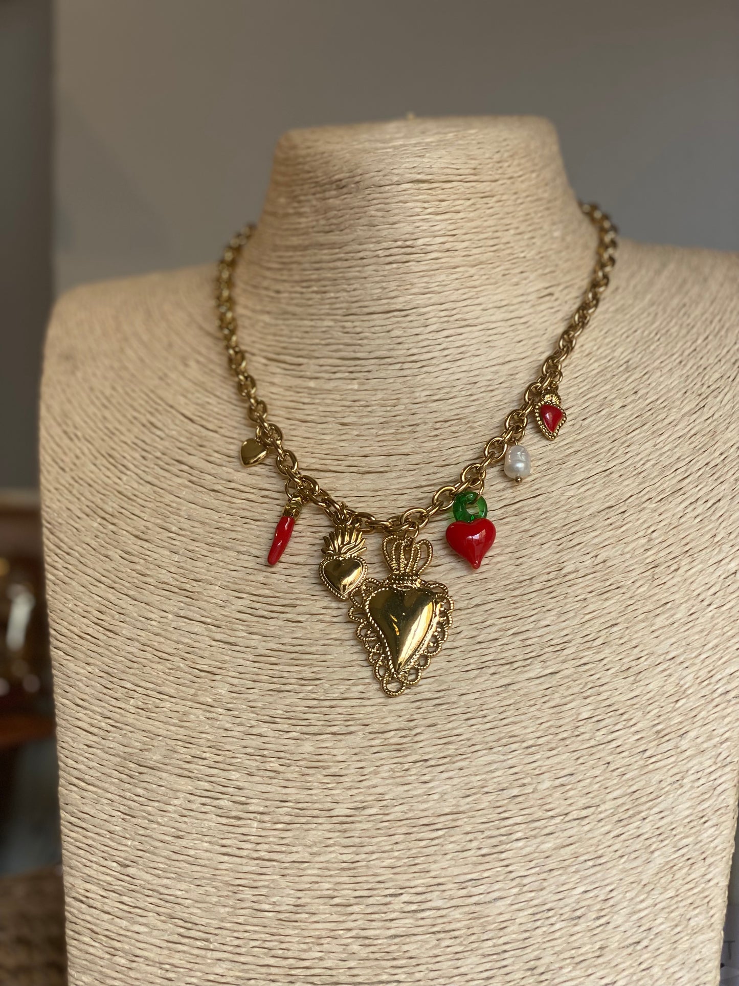 Girocollo cuori sacri