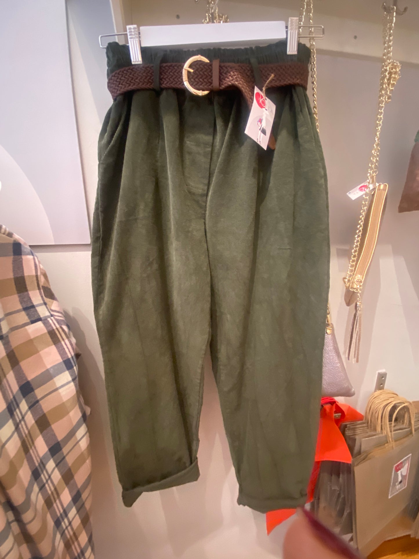 Pantaloni velluto con elastico