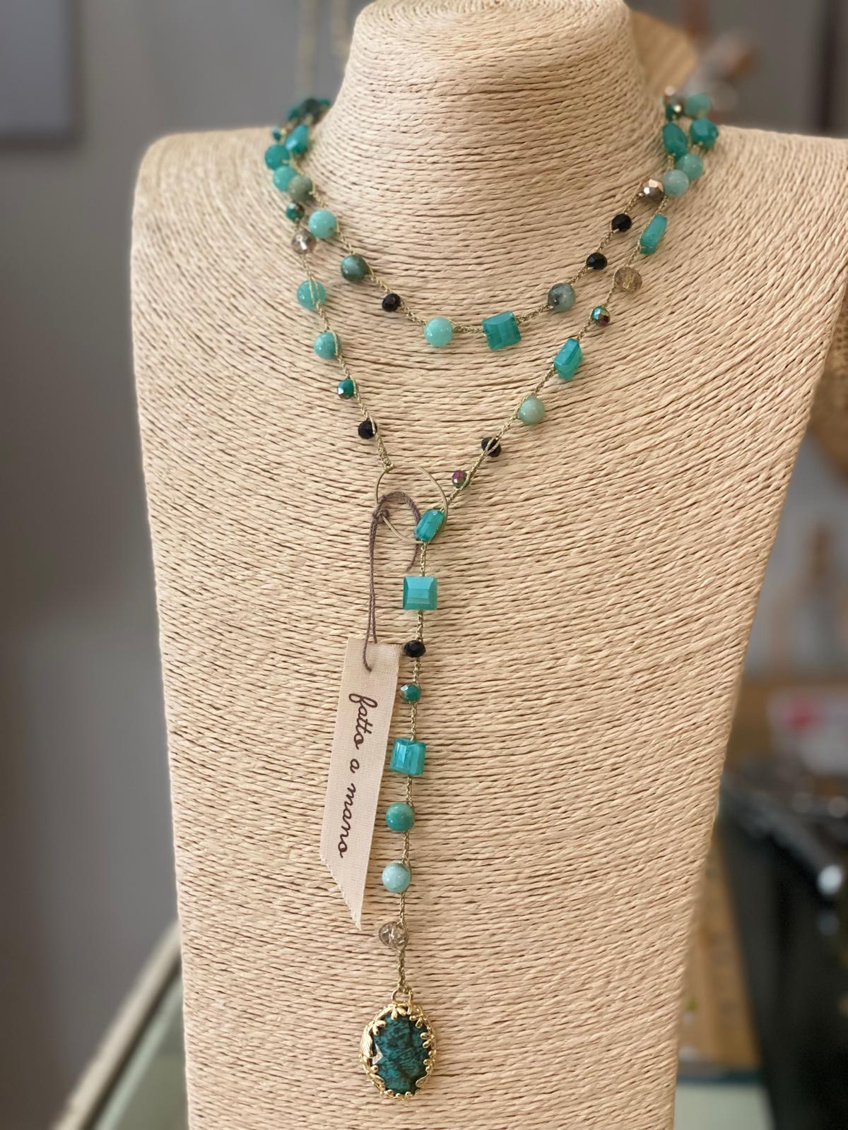 Collana lunga pietre dure e cristalli "Le Giravolte"