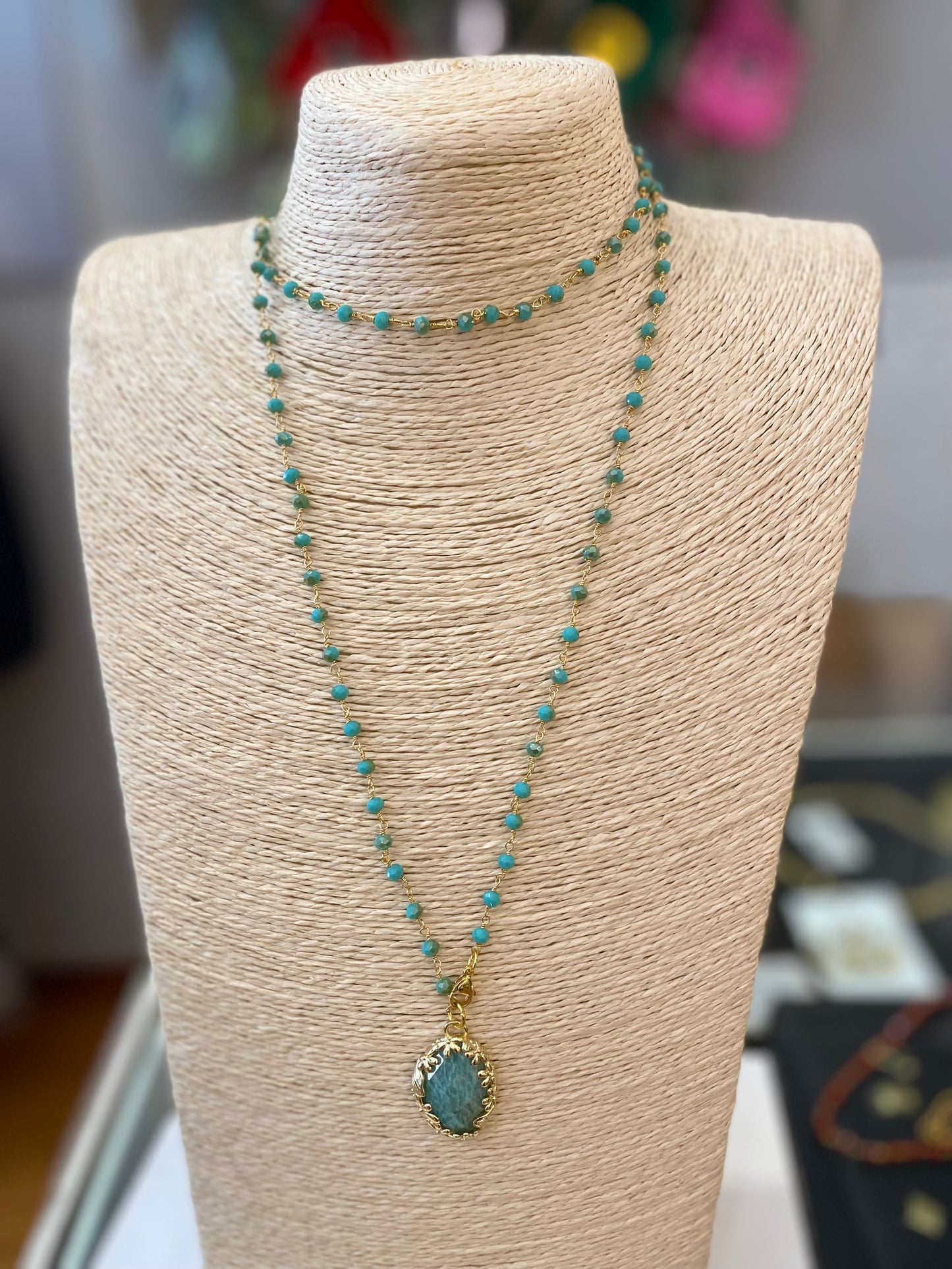 Collana lunga con pendente