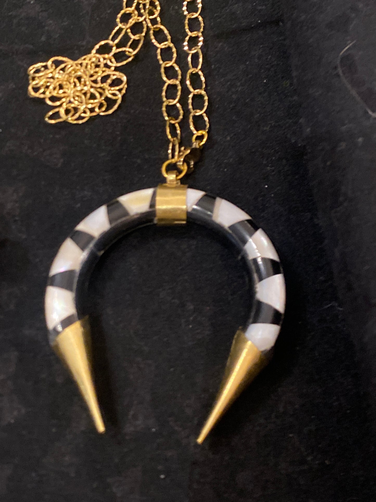 Collana corno mezzaluna