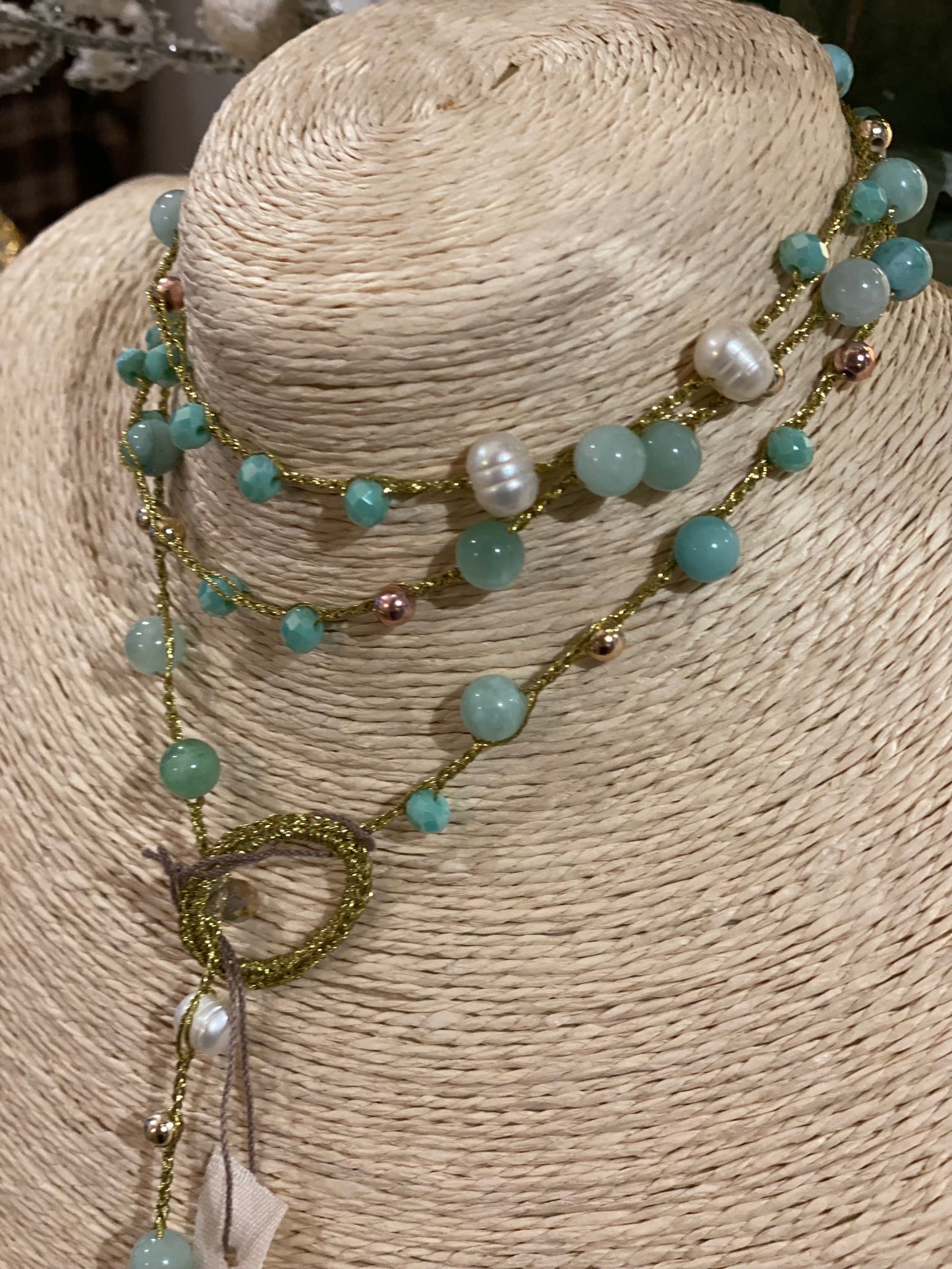 Collana lunga pietre dure perle fiume  e cristalli "Le Giravolte"