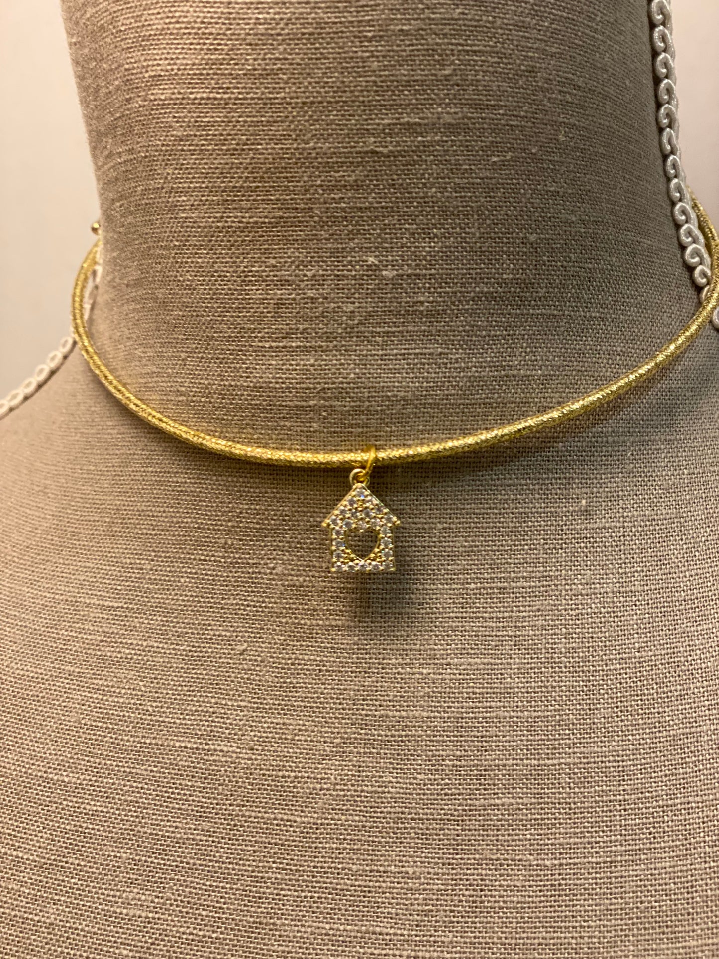 Girocolli magnetici con pendente in zirconi