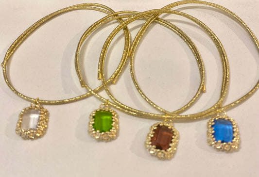 Girocollo magnetico con cristalli o corno