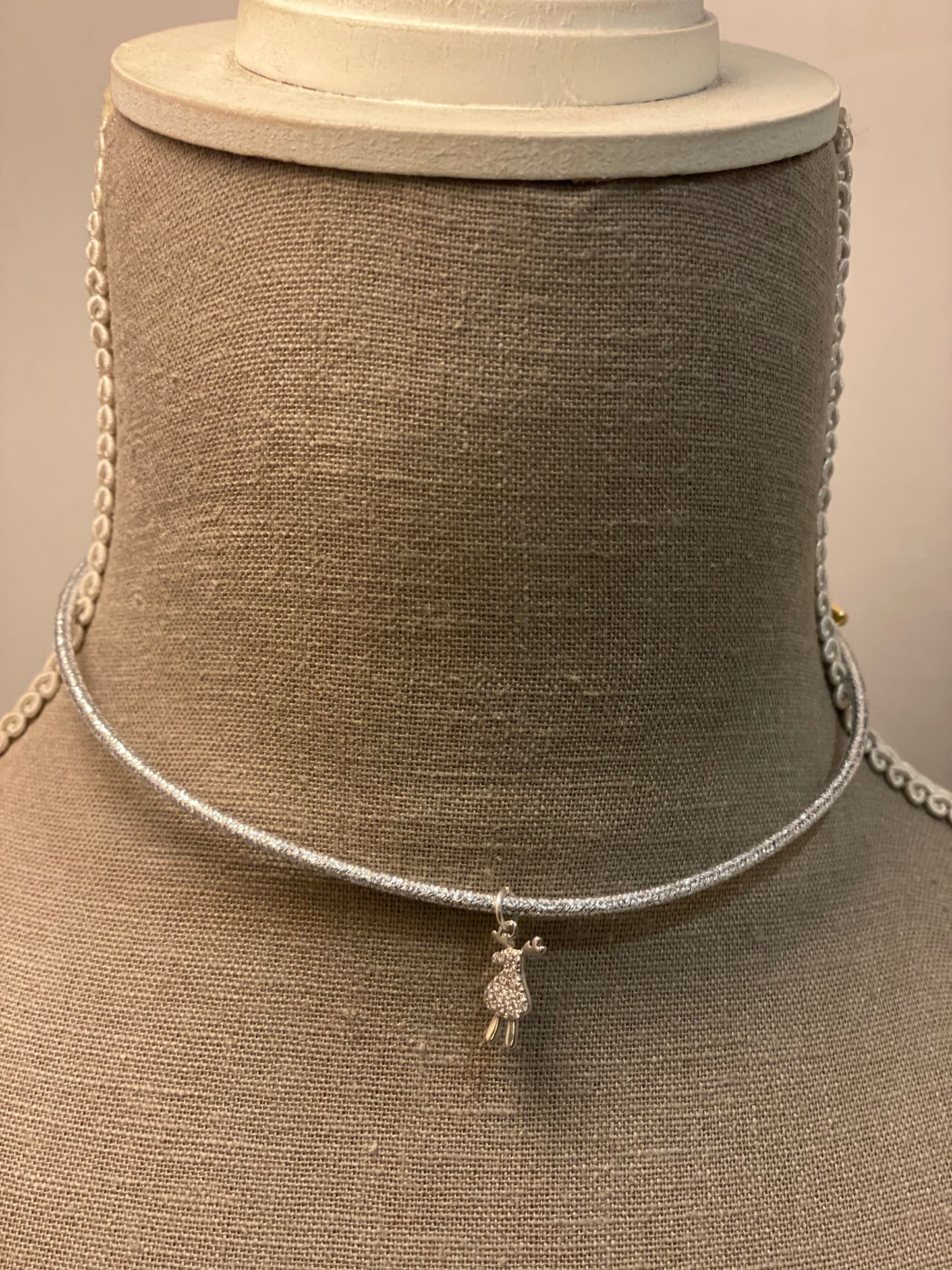 Girocolli magnetici con pendente in zirconi