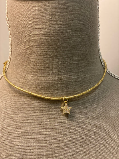 Girocolli magnetici con pendente in zirconi